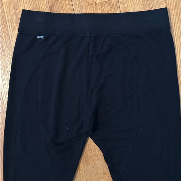 UGG Black Stretch Leggings - Smooth Fit M - Picture 6 of 6
